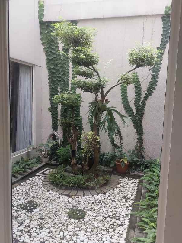 dijual rumah gading serpong cluster