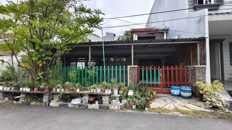 dijual rumah gayungsari barat surabaya