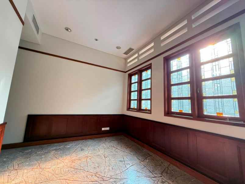 dijual rumah gondangdia menteng jakarta