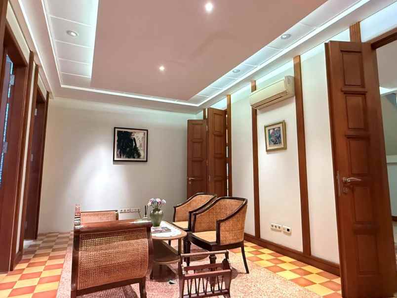 dijual rumah gondangdia menteng jakarta