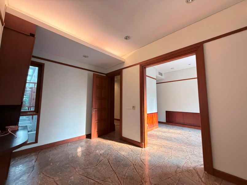 dijual rumah gondangdia menteng jakarta