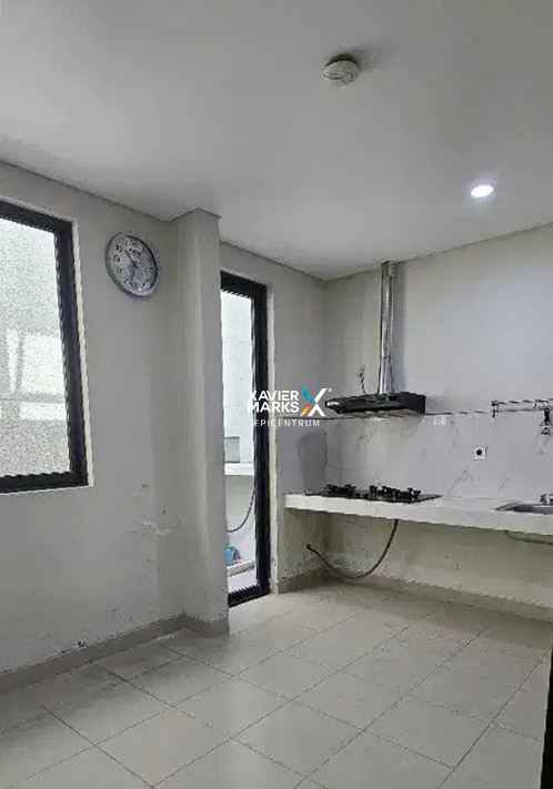 dijual rumah grand kenjeran semi furnish siap huni