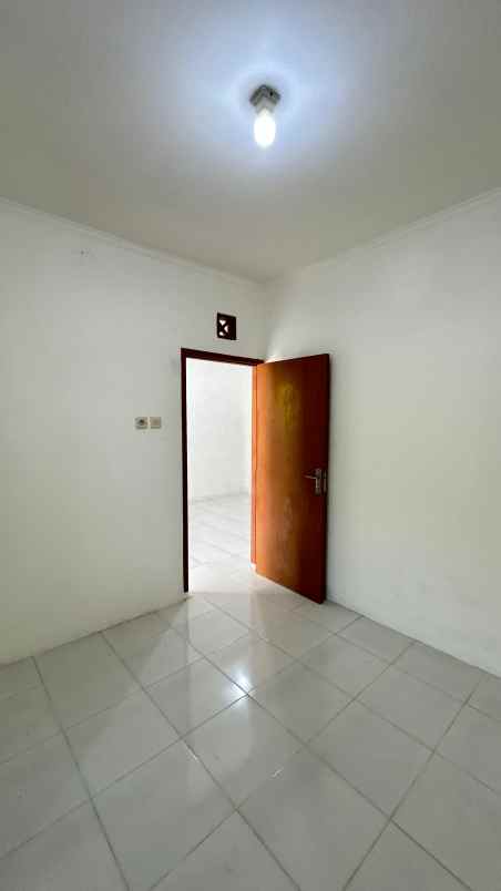 dijual rumah griya mutiara asri