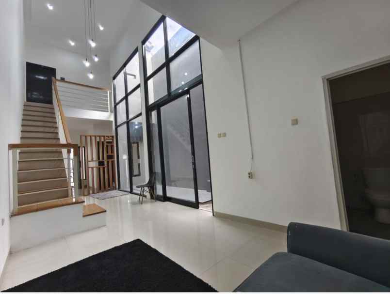 dijual rumah gunung anyar