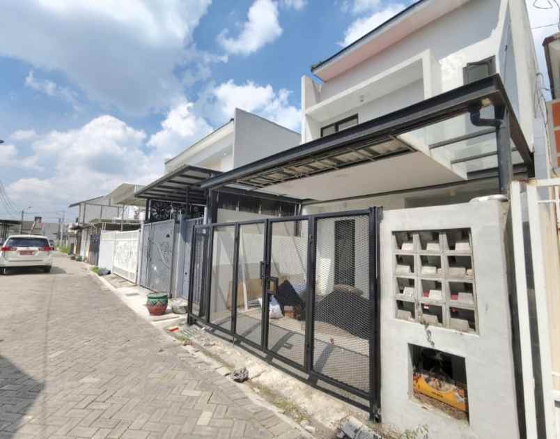 dijual rumah gunung anyar