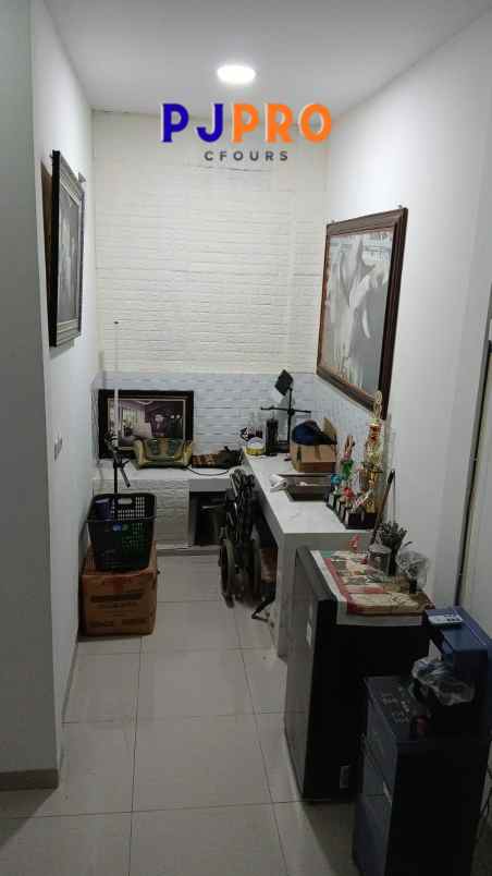 dijual rumah harapan indah 2 cluster