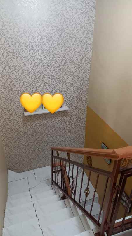 dijual rumah harapan indah