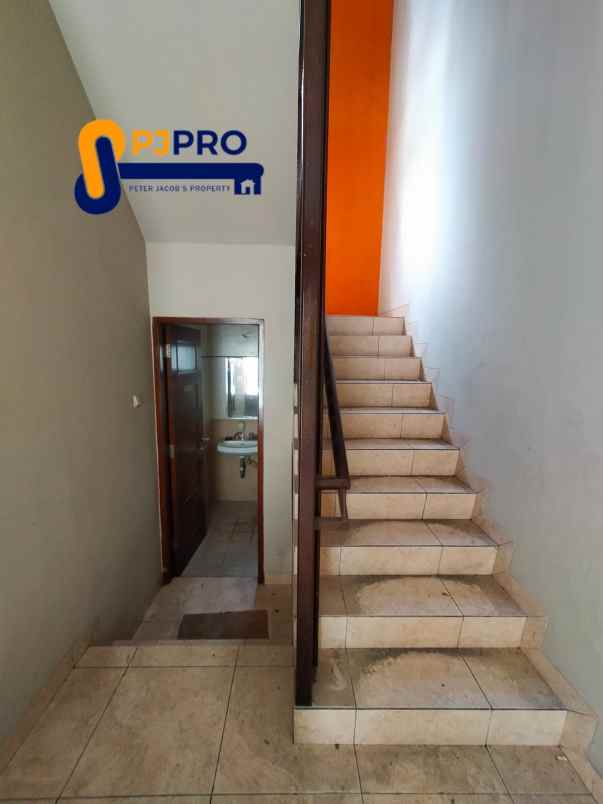 dijual rumah harapan indah cluster