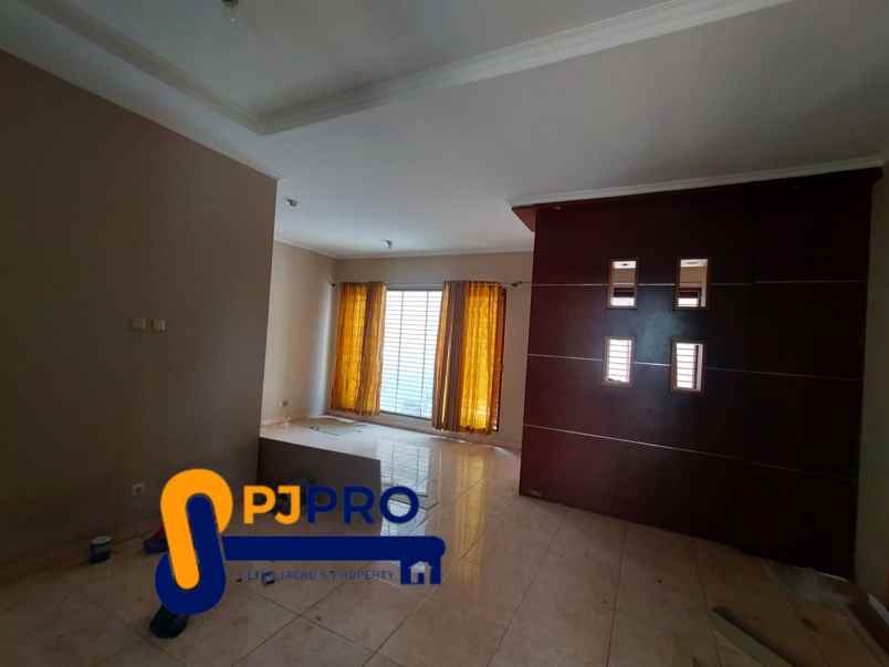 dijual rumah harapan indah cluster