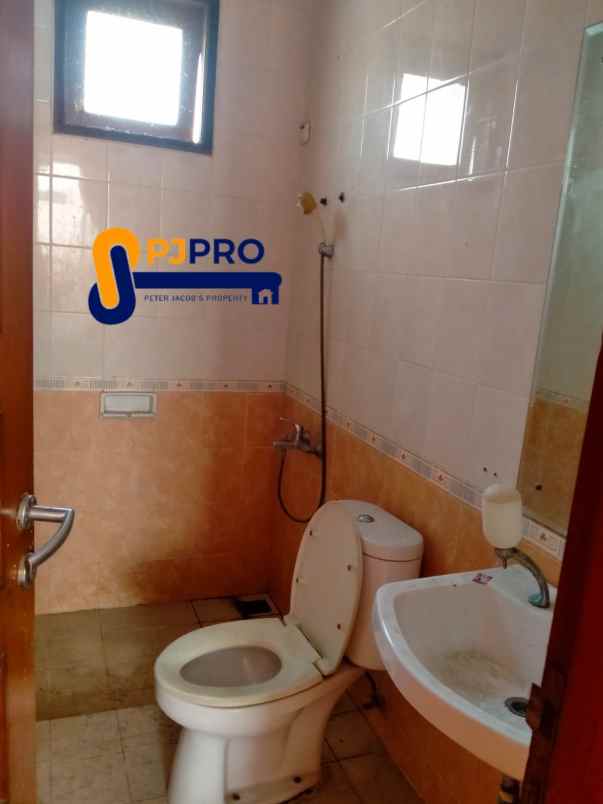 dijual rumah harapan indah cluster
