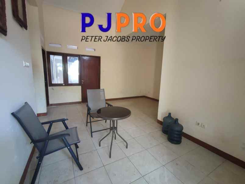 dijual rumah harapan indah cluster aralia