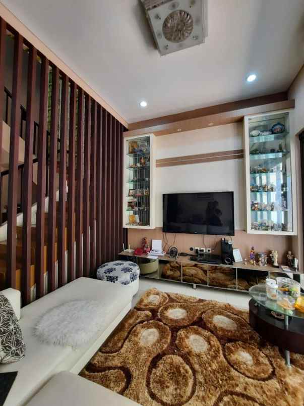 dijual rumah harapan indah cluster asia