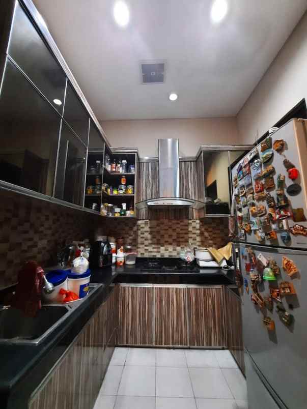 dijual rumah harapan indah cluster asia