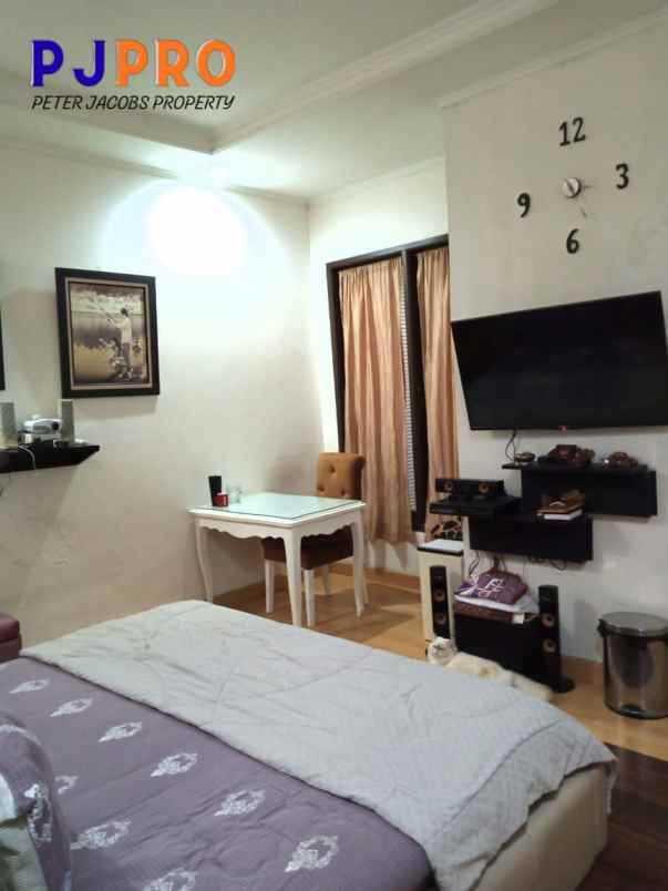 dijual rumah harapan indah dalam cluster