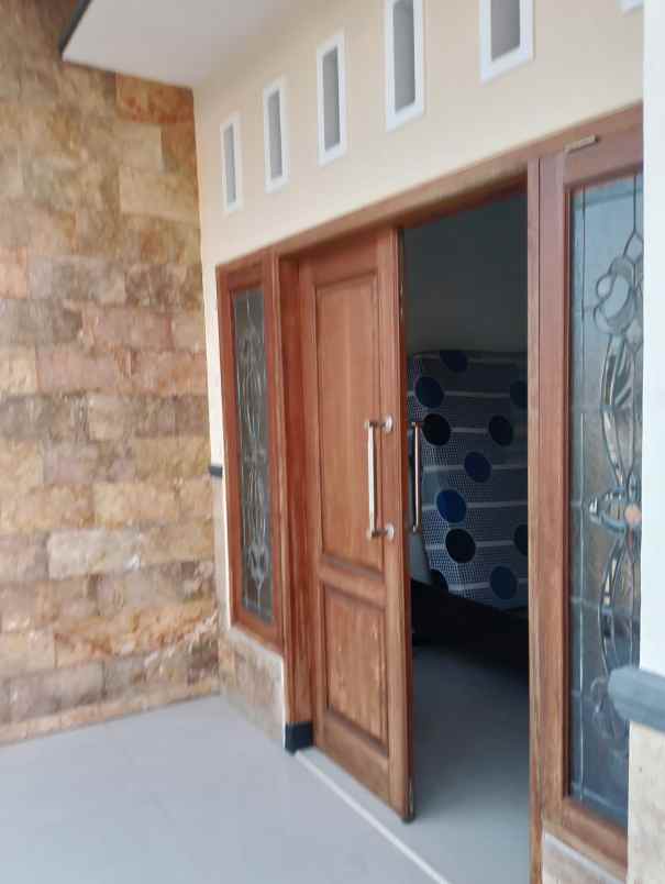 dijual rumah hook lokasi blimbing kota malang