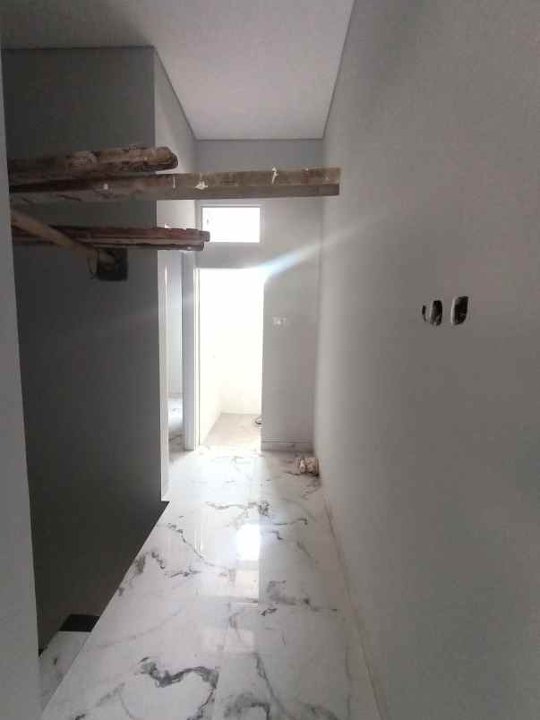 dijual rumah imperial gading