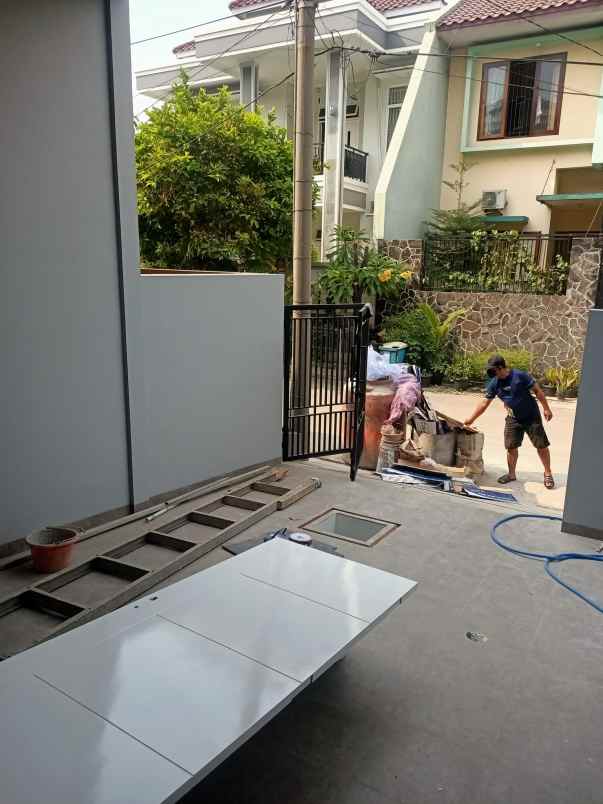 dijual rumah imperial gading