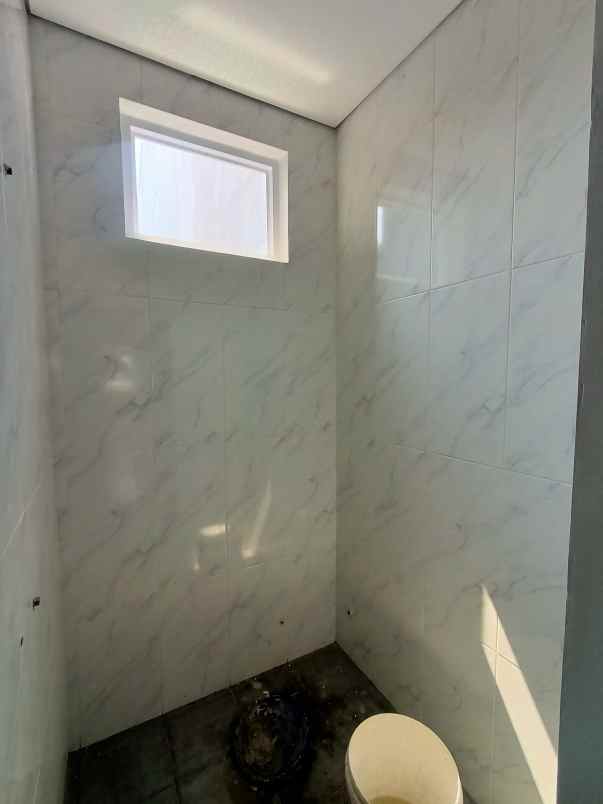 dijual rumah imperial gading