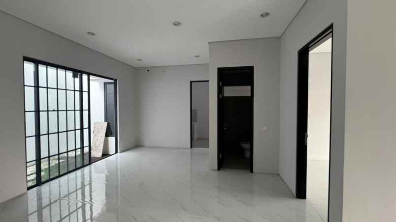 dijual rumah jalan citra garden