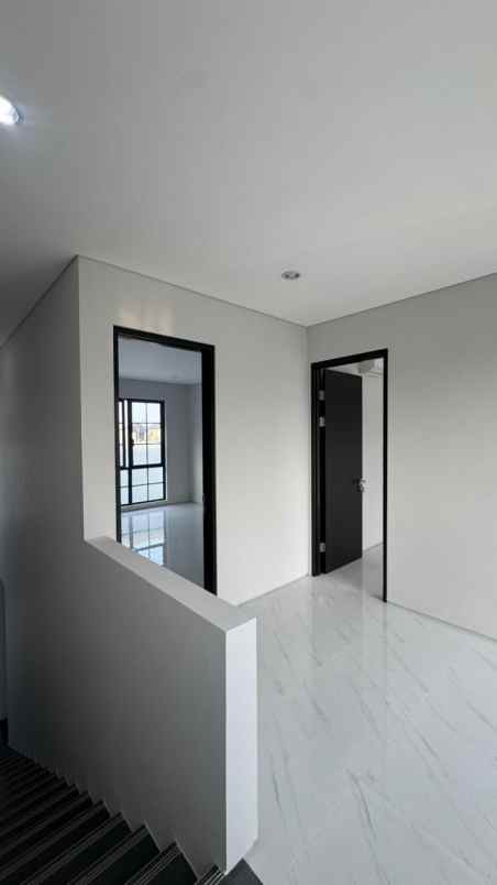 dijual rumah jalan citra garden
