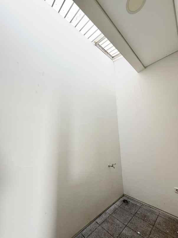 dijual rumah jalan inpres viii larangan