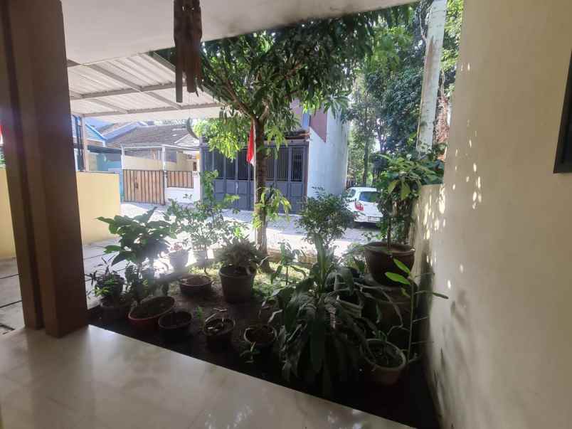 dijual rumah jalan kaliurang ngaglik