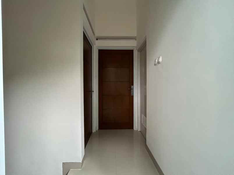 dijual rumah jalan kemuning