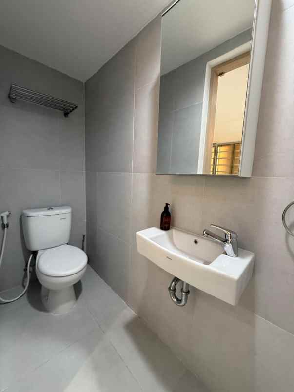 dijual rumah jalan northwest central