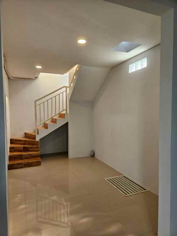 dijual rumah jalan northwest park citraland