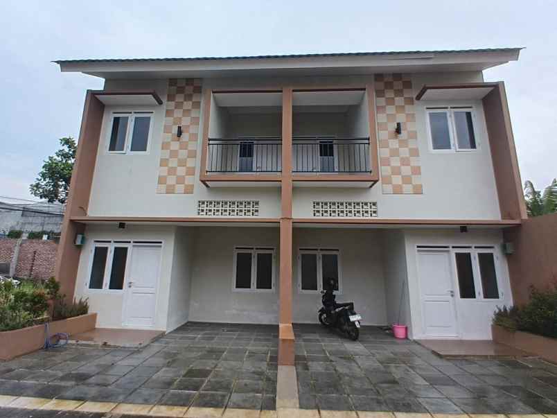 dijual rumah jalan permana