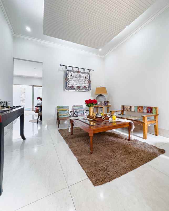 dijual rumah jalan raya fatmawati