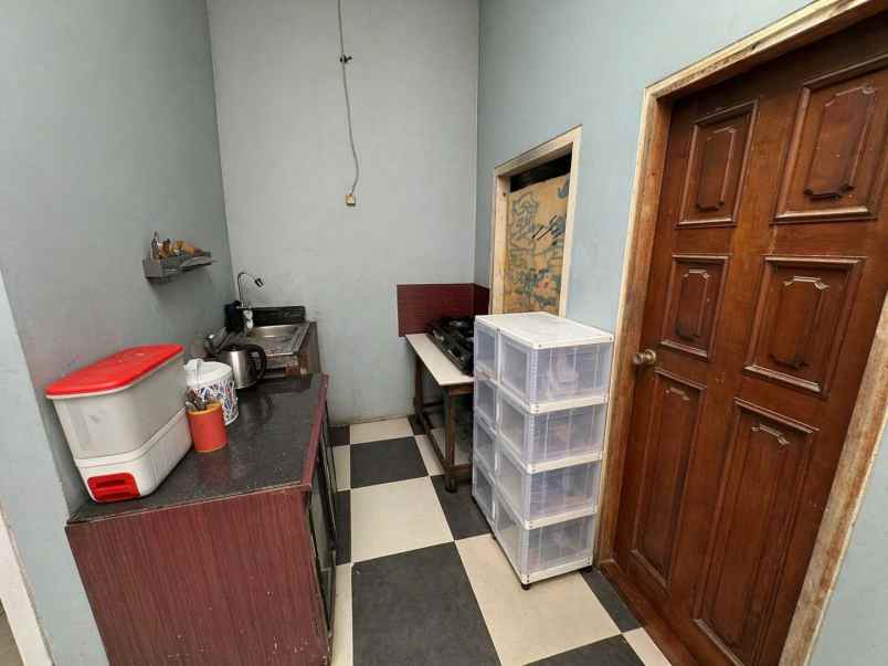 dijual rumah jalan raya gunung cireundeu