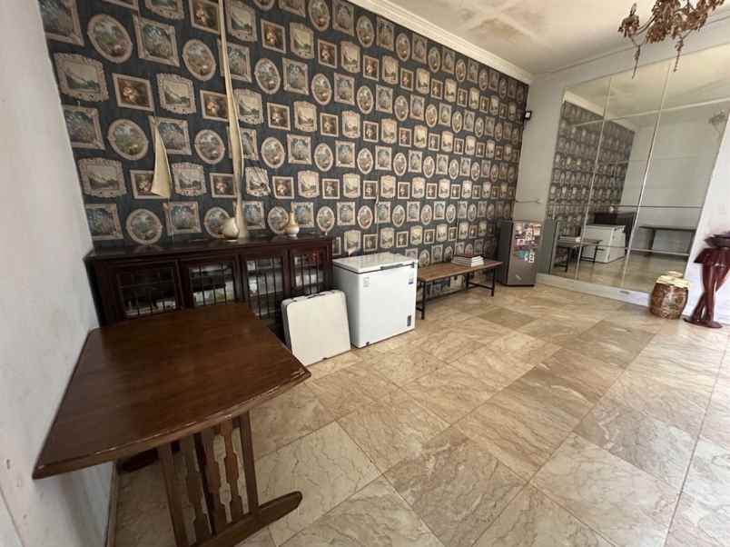 dijual rumah jalan raya gunung cireundeu