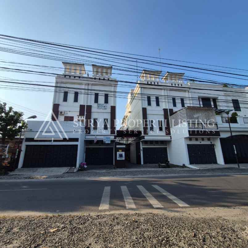 dijual rumah jalan surya komplek