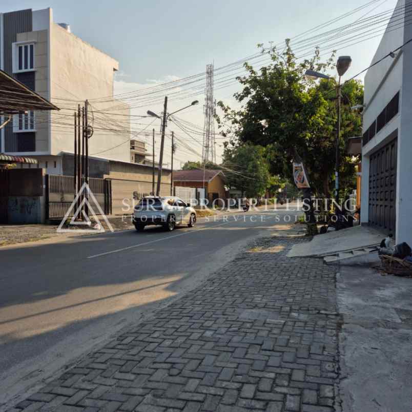 dijual rumah jalan surya komplek