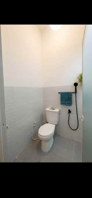 dijual rumah jaln nusa indah gang