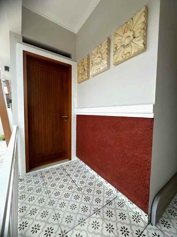 dijual rumah jatibening