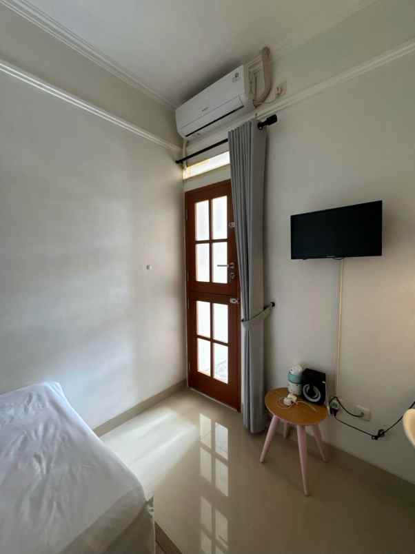 dijual rumah jatibening