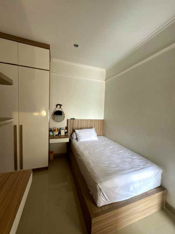 dijual rumah jatibening