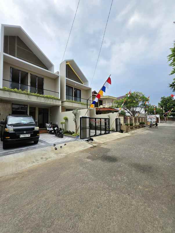 dijual rumah jatibening bekasi