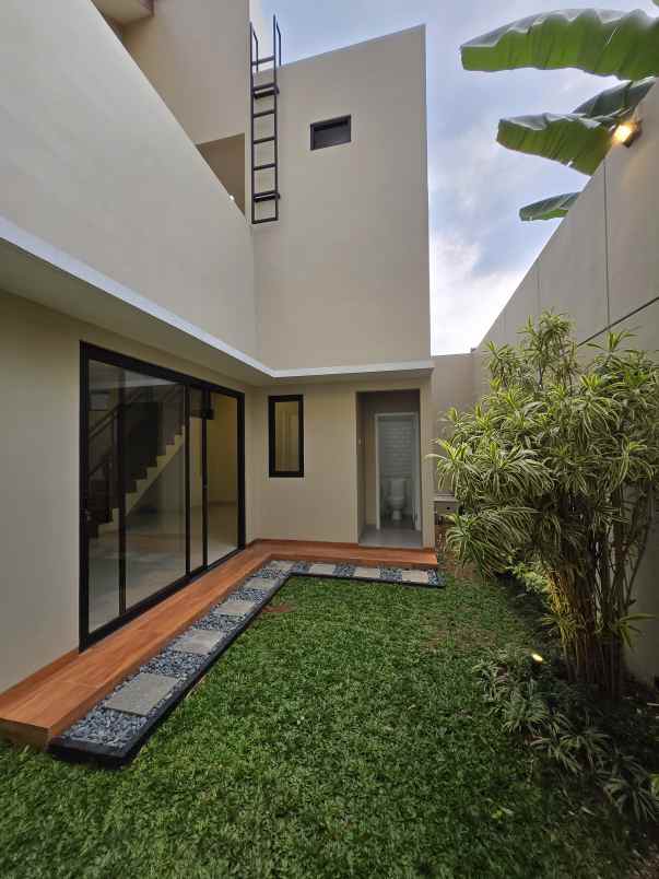 dijual rumah jatibening bekasi