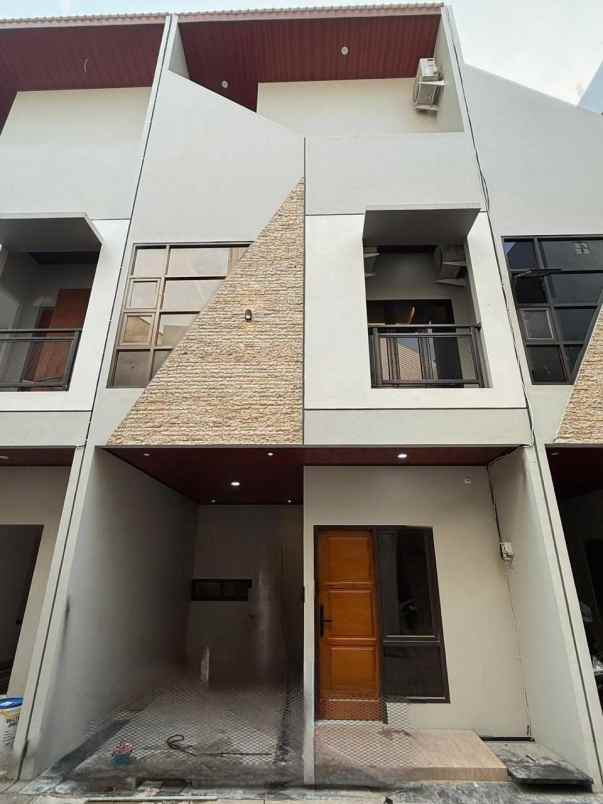 dijual rumah jatinegara kaum rawamangun