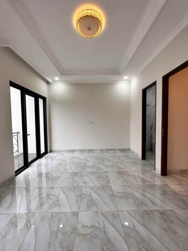 dijual rumah jatiwaringin