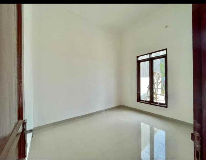 dijual rumah jl abadi ringroad sunggal