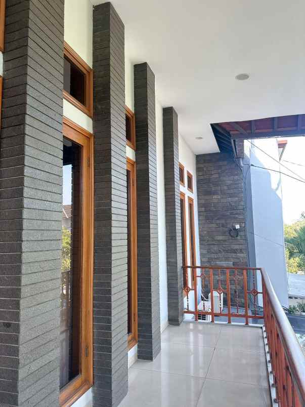 dijual rumah jl batununggal indah