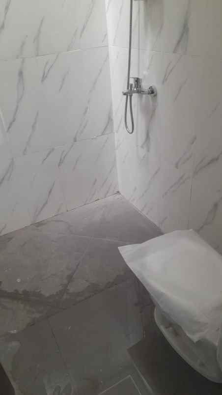 dijual rumah jl cibaduyut