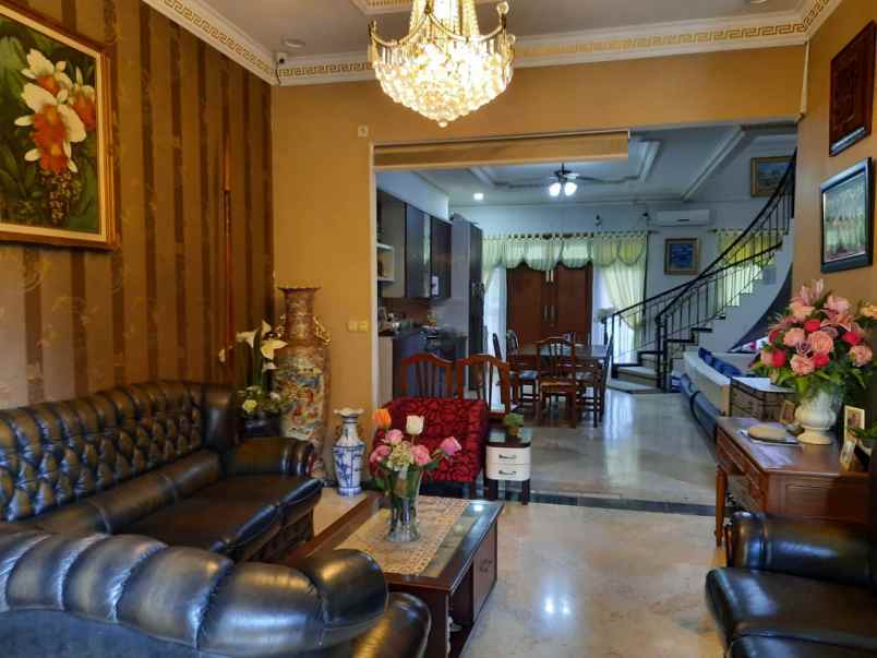 dijual rumah jl cinere raya