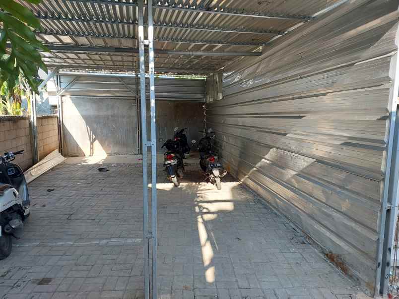 dijual rumah jl gondrong rt 001 rw 01