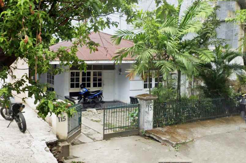 dijual rumah jl gunung merapi kel