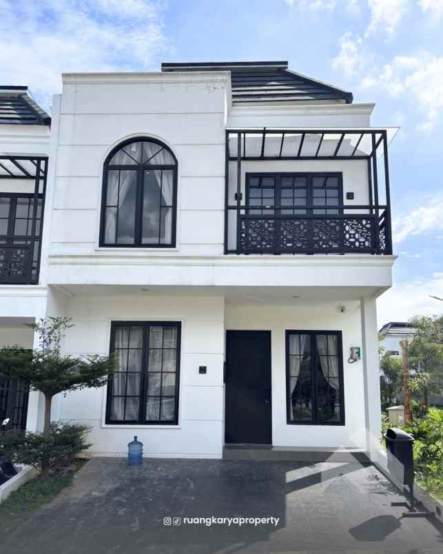 dijual rumah jl jampang no 89